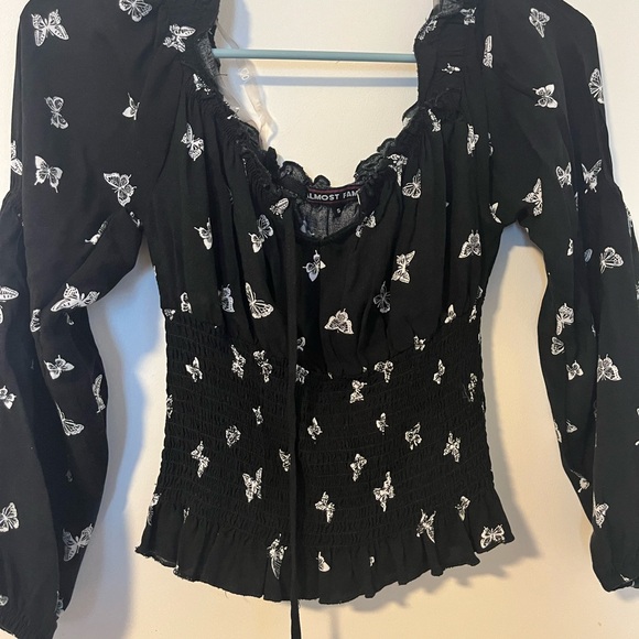 Almost Famous Black and White Butterfly Blouse - Picture 1 of 7